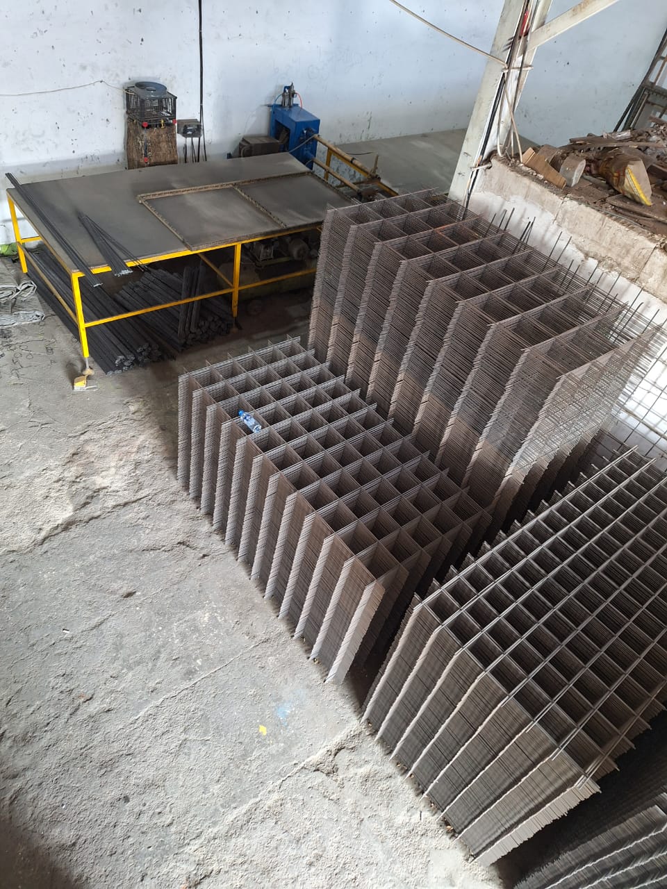 تولید و فروش توری و مش گستران میرزایی در تهران